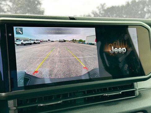 New 2026 Jeep Gladiator Sport AWD/4WD image 16