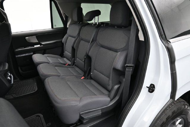 Used 2025 Ford Expedition Active RWD image 28