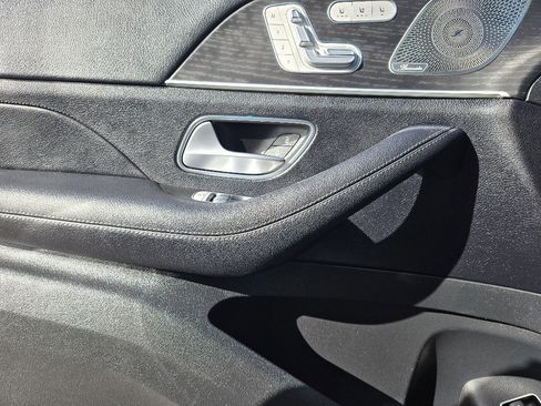 Used 2023 Mercedes-Benz GLE 450 GLE 450 4MATIC image 26