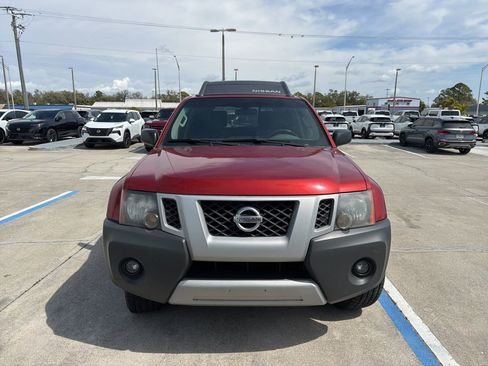 Used 2013 Nissan Xterra S w/ Value Package image 2