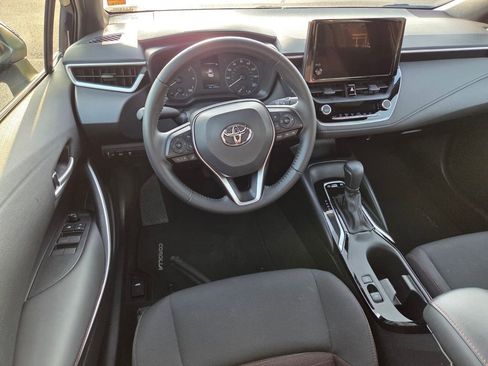 Used 2025 Toyota Corolla SE image 6
