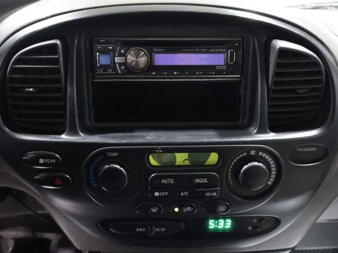 Used 2002 Toyota Sequoia SR5 image 24