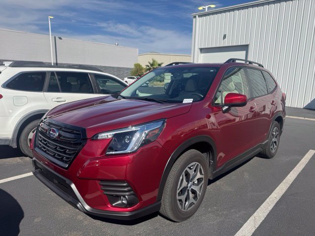 Used 2024 Subaru Forester Premium AWD/4WD image 1