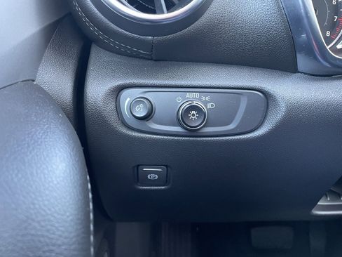 Used 2021 Chevrolet Blazer LT image 13