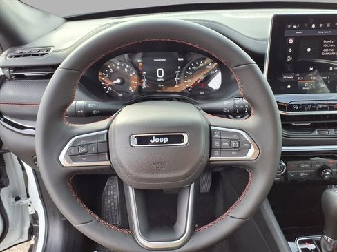 New 2026 Jeep Compass Trailhawk image 12