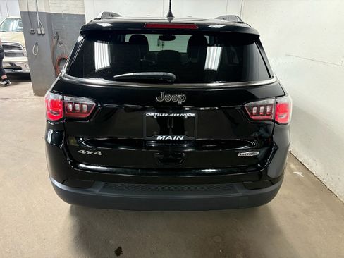 Used 2021 Jeep Compass Latitude w/ Convenience Group AWD/4WD image 7