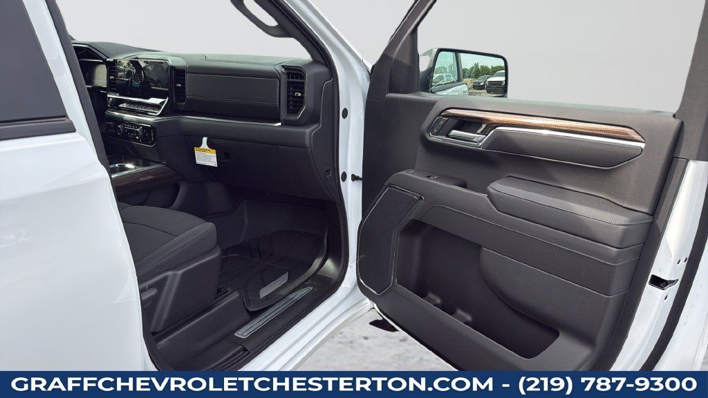 New 2026 Chevrolet Silverado 1500 RST w/ Protection Package AWD/4WD image 23