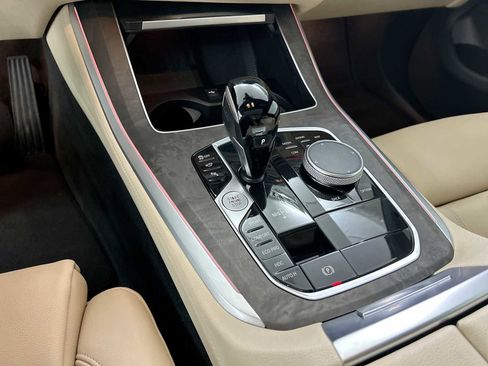 Used 2022 BMW X5 xDrive40i w/ Premium Package image 22