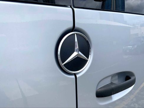 New 2025 Mercedes-Benz Sprinter 2500 image 13