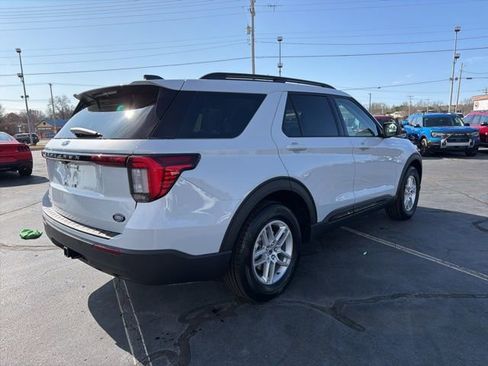 New 2026 Ford Explorer Active image 7