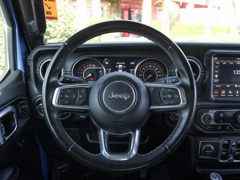 Used 2021 Jeep Gladiator Overland w/ Popular Equipment Package image 19