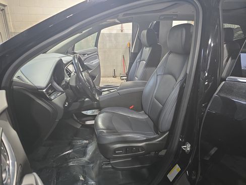 Used 2021 Buick Enclave Premium w/ Sun and Sites Package image 16