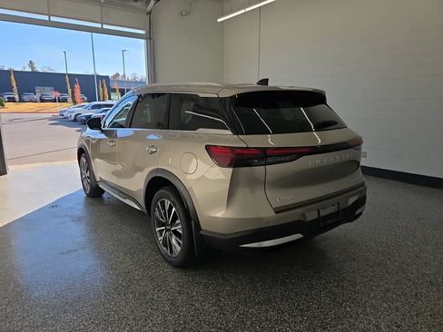 Certified 2026 INFINITI QX60 Luxe w/ Cargo Package AWD/4WD image 3