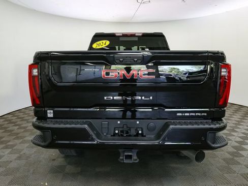 Used 2024 GMC Sierra 2500 Denali w/ Snow Plow Prep/Camper Package AWD/4WD image 10