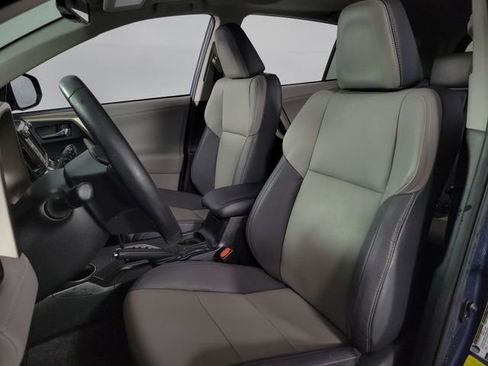 Used 2013 Toyota RAV4 Limited image 12