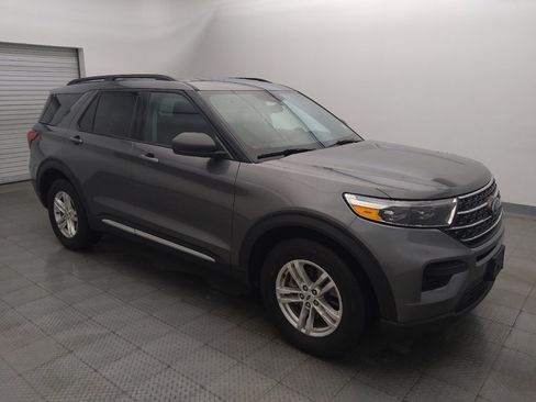 Used 2023 Ford Explorer XLT AWD/4WD image 11