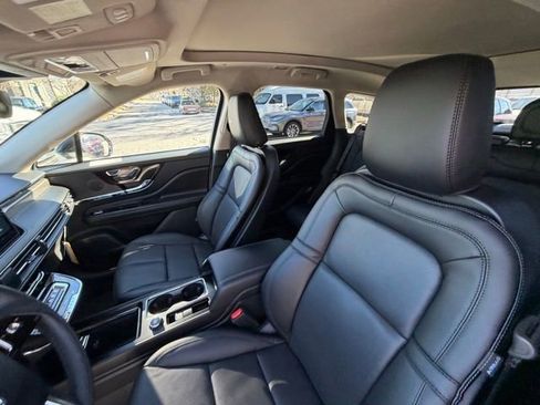 New 2026 Lincoln Corsair Reserve image 13