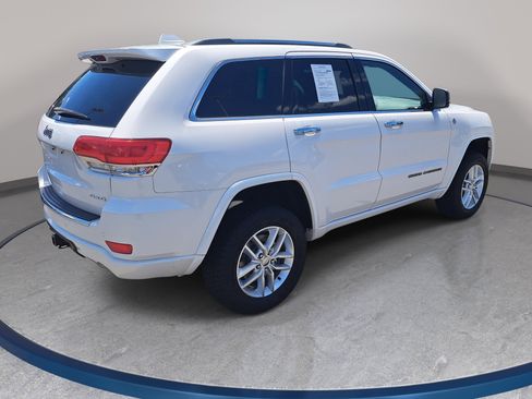 Used 2017 Jeep Grand Cherokee Overland AWD/4WD image 5