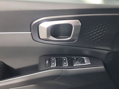Used 2025 Kia Sorento EX w/ Panoramic Sunroof Package image 38