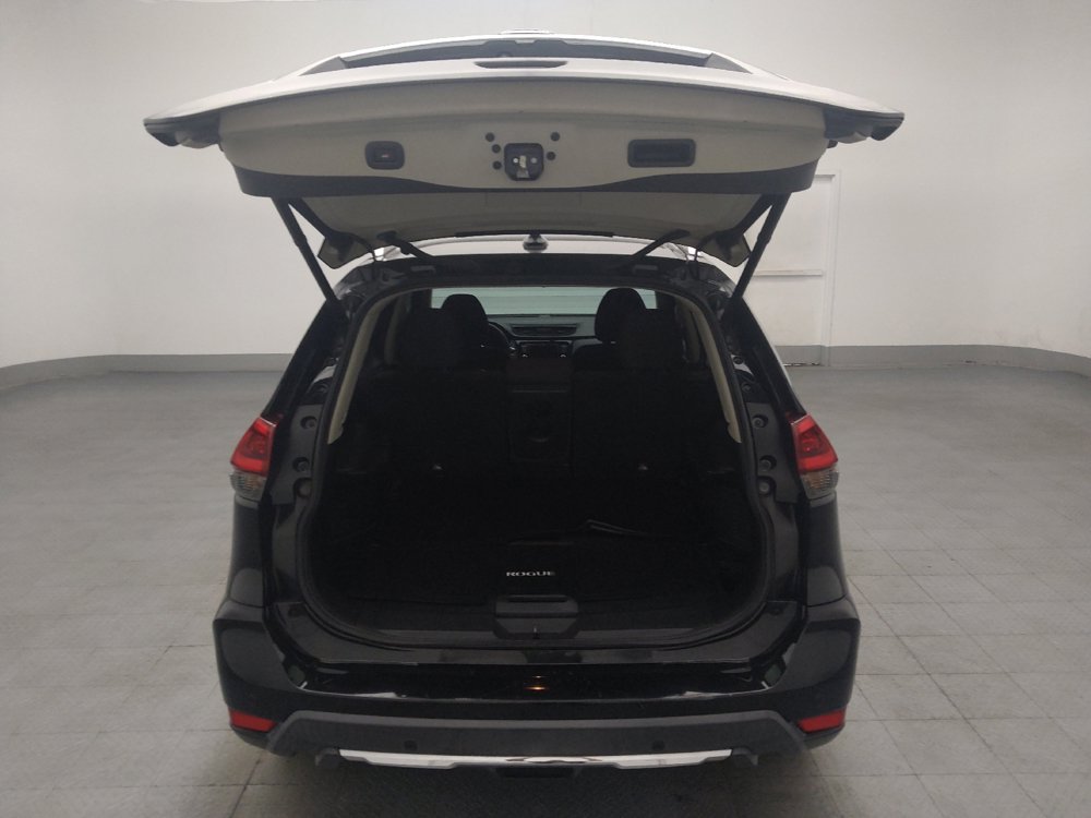 Used 2020 Nissan Rogue SV FWD image 29