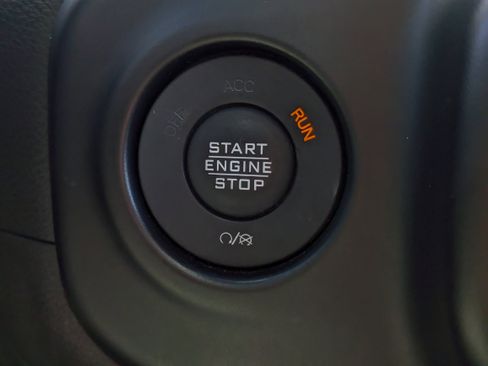 Used 2021 Jeep Wrangler Unlimited Sahara image 34