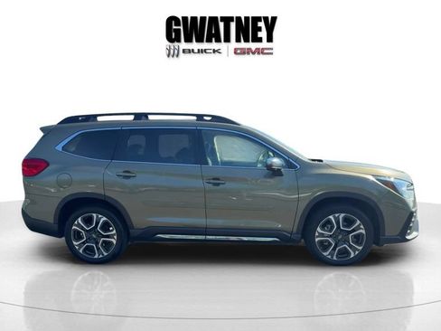Used 2023 Subaru Ascent Limited w/ Technology Package AWD/4WD image 2