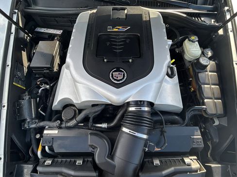 Used 2006 Cadillac XLR V image 9