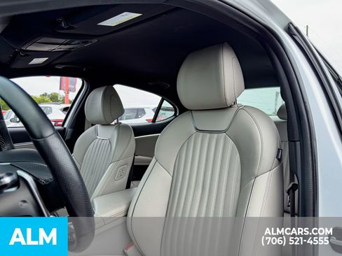 Used 2023 Genesis G70 3.3T AWD/4WD image 11