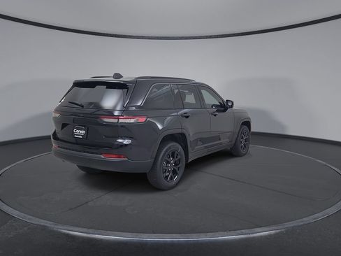 New 2026 Jeep Grand Cherokee Altitude AWD/4WD image 14