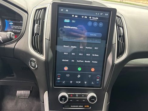 Used 2023 Ford Edge SEL image 18