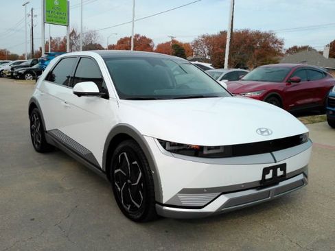 Used 2024 Hyundai Ioniq 5 Limited image 4