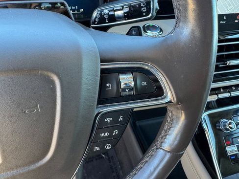 Used 2022 Lincoln Navigator Reserve image 27