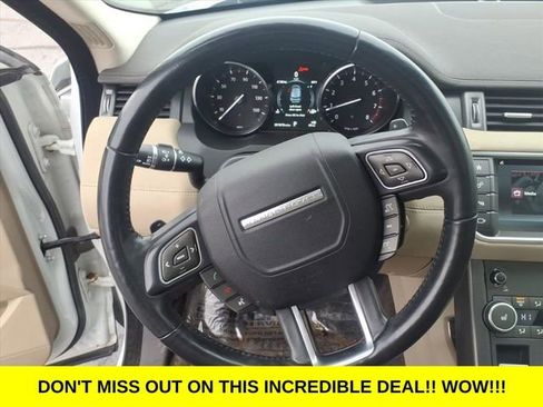 Used 2018 Land Rover Range Rover Evoque image 17