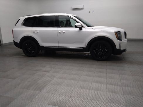 Used 2021 Kia Telluride EX w/ EX Premium Package FWD image 11