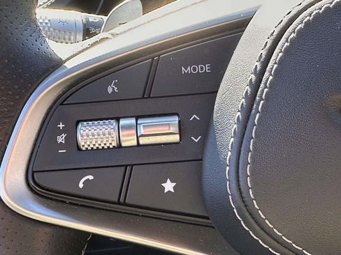 Used 2025 Genesis GV70 3.5T Sport w/ Sport Advanced Package image 31