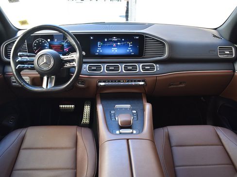 Used 2025 Mercedes-Benz GLS 450 4MATIC w/ AMG Line Exterior image 25