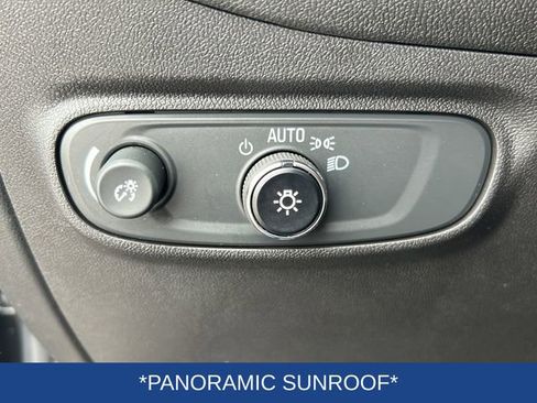 Certified 2023 Chevrolet Equinox RS AWD/4WD image 13