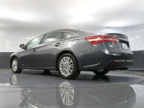 Used 2013 Toyota Avalon XLE Premium image 50
