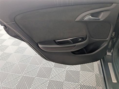 Used 2014 Chevrolet SS image 30