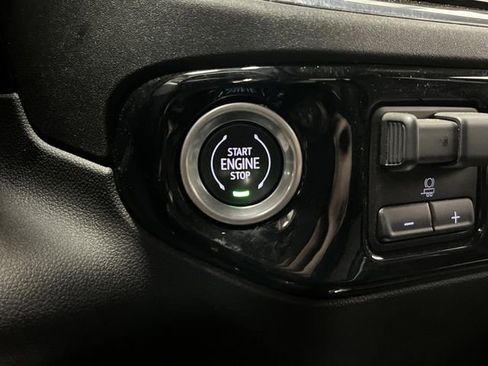 Used 2024 GMC Sierra 2500 SLE w/ SLE Convenience Package image 22