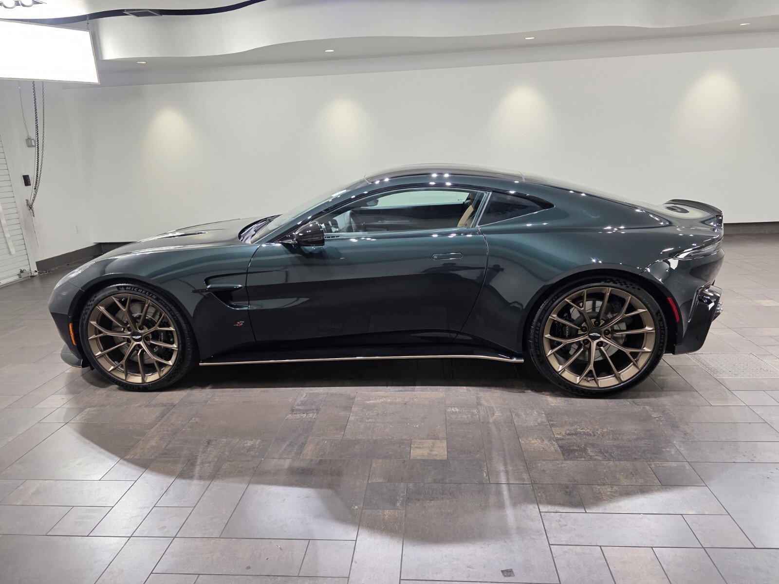 New 2026 Aston Martin V8 Vantage S RWD image 22