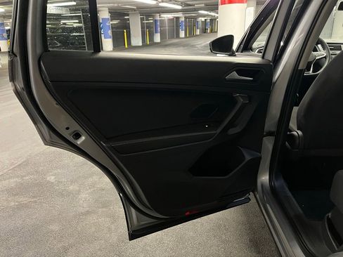 Certified 2022 Volkswagen Tiguan S image 18