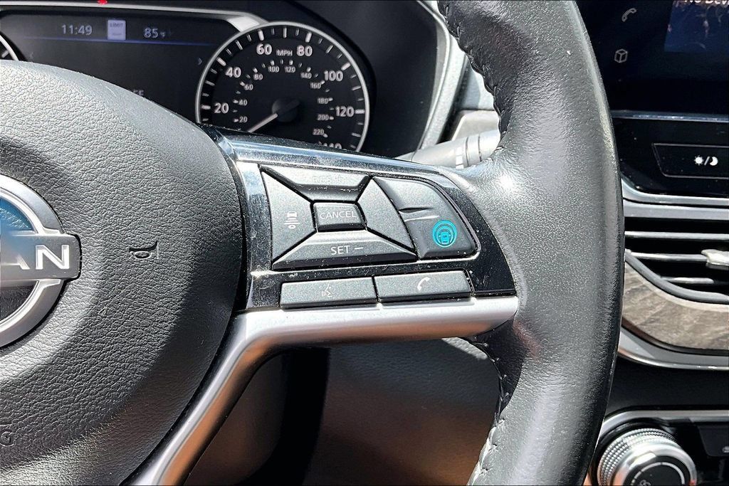 Used 2024 Nissan Altima 2.5 SV w/ SV Premium Package FWD image 11