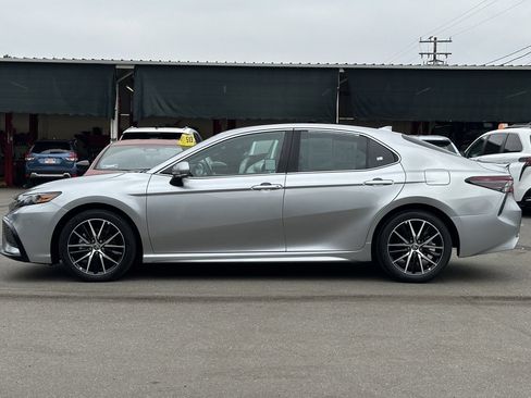 Certified 2023 Toyota Camry SE FWD image 6