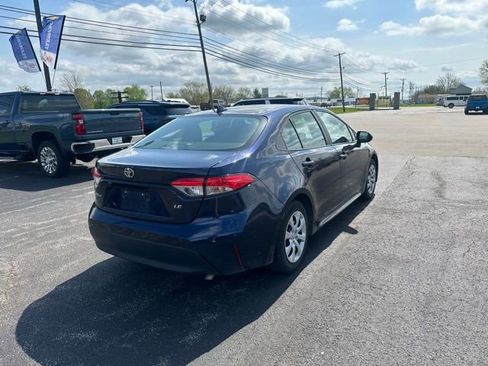 Used 2024 Toyota Corolla LE image 4