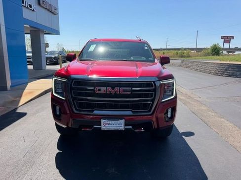 Used 2023 GMC Yukon AT4 w/ AT4 Premium Package image 3