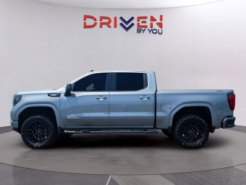 Used 2024 GMC Sierra 1500 Elevation w/ X31 Off-Road Package AWD/4WD image 3
