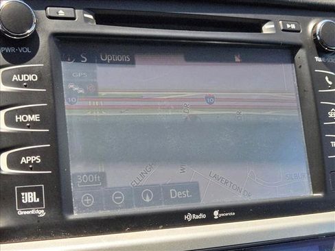 Used 2014 Toyota Highlander Limited FWD image 10