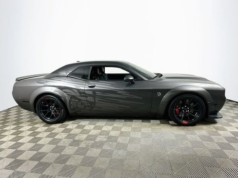 Used 2023 Dodge Challenger SRT Hellcat RWD image 2