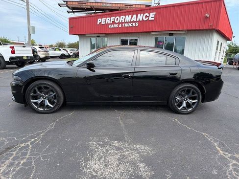Used 2022 Dodge Charger SXT w/ Leather Interior Group RWD image 13